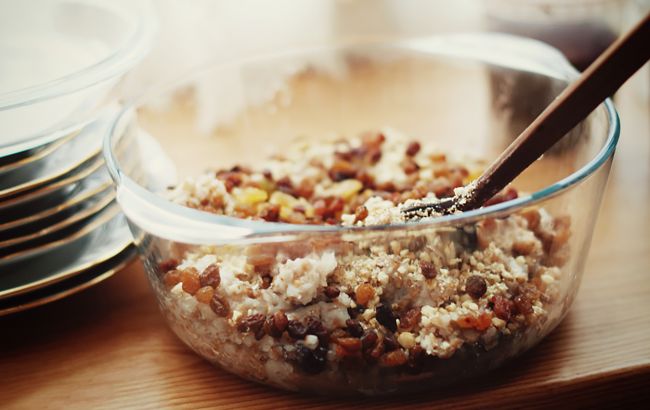 Кутя на узварі з горіхами та родзинками: смачний рецепт головної різдвяної страви