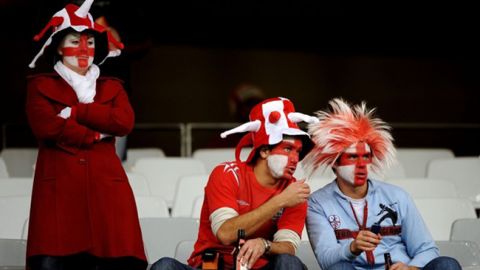 АПЛ и французская Лига 1 приостановили матчи из-за коронавируса