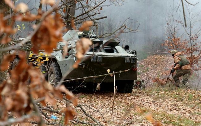 Бойовики на Донбасі чотири рази порушили "тишу": поранений український військовий