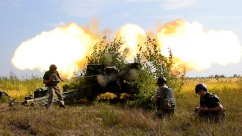 Сутки на Донбассе: боевики открывали огонь 11 раз, ранен украинский военный