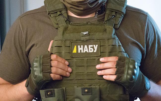 НАБУ разоблачило на взятке сотрудника главного управления СБУ Киева
