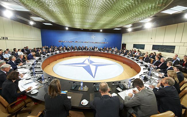 НАТО созывает срочное заседание по Сирии