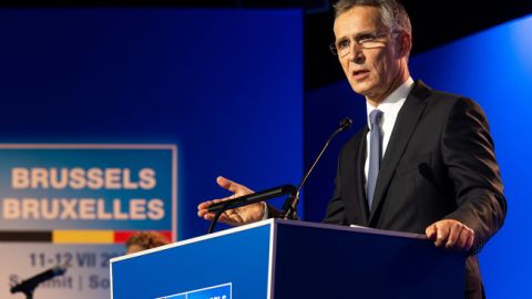 Столтенберг: НАТО продовжить допомагати Україні