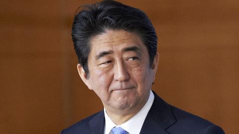 Премьер Японии не исключает трехстороннего саммита с КНДР и США