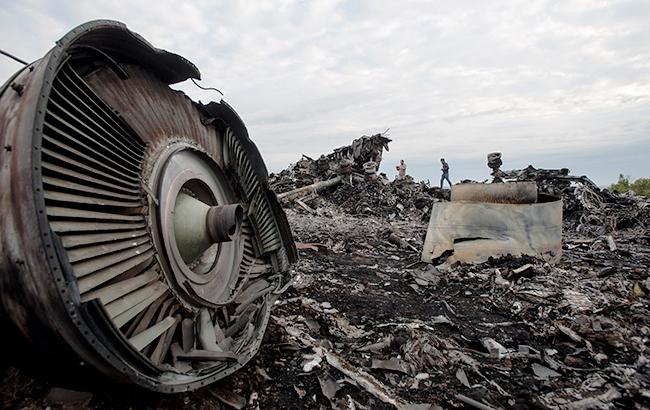 Международное следствие по катастрофе MH17 считает "вздором" версию об истребителе