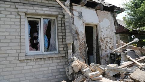 У Донецькій області бойовики обстріляли житлові райони Торецька