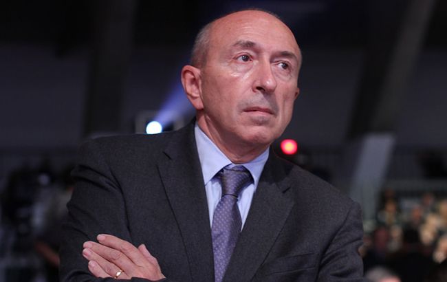 Франция намерена ужесточить миграционные правила