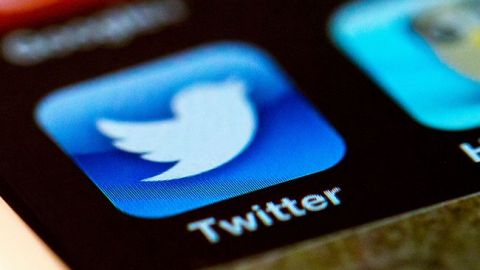 Twitter начнет удалять фейковые посты