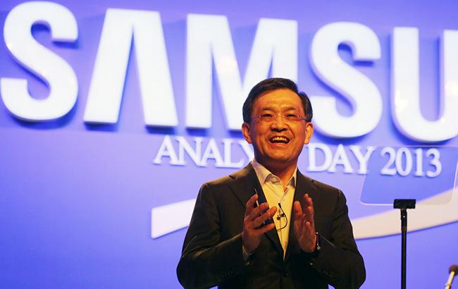 Глава Samsung Electronics подав у відставку