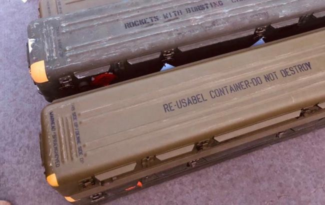 Боєприпаси і Stinger. В Україну прибув літак з військовою допомогою від Латвії