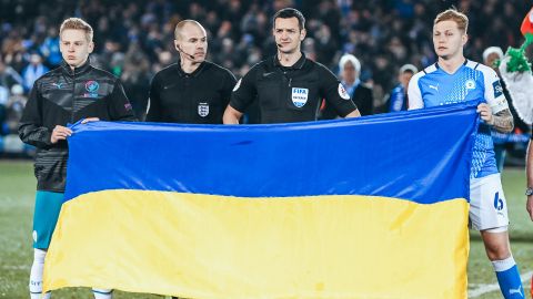 Зинченко стал капитаном "Манчестер Сити" в Кубке Англии и провел акцию в поддержку Украины