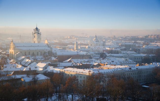 Вже без обмежень. Литва пом'якшує умови в'їзду: що потрібно знати