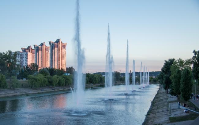 У Києві відкрили оновлений каскад фонтанів зі світломузикою