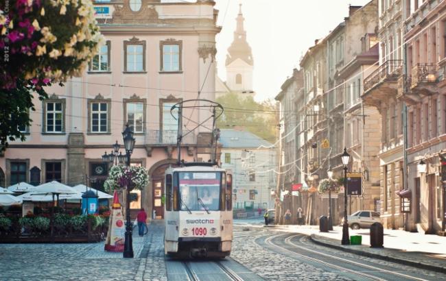 Во Львове полностью восстановили движение электротранспорта после непогоды