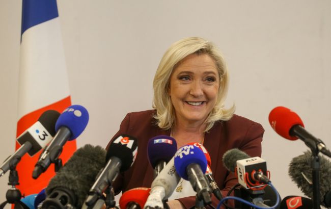 Ле Пен пообещала выход Франции из командования НАТО после победы на выборах