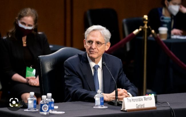 Генпрокурор США посетил Украину с неанонсированным визитом