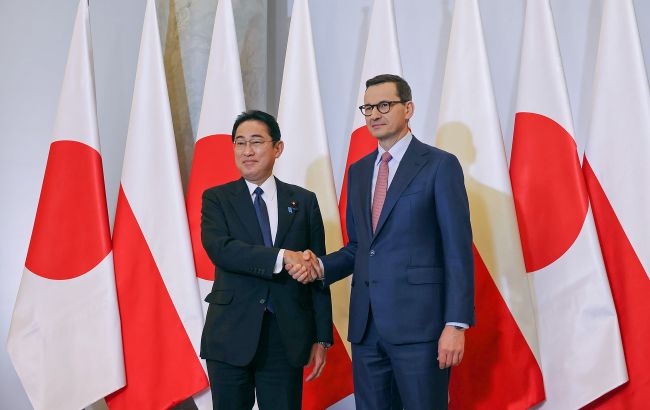 Прем'єр-міністри Польщі та Японії домовилися запровадити нові санкції проти РФ