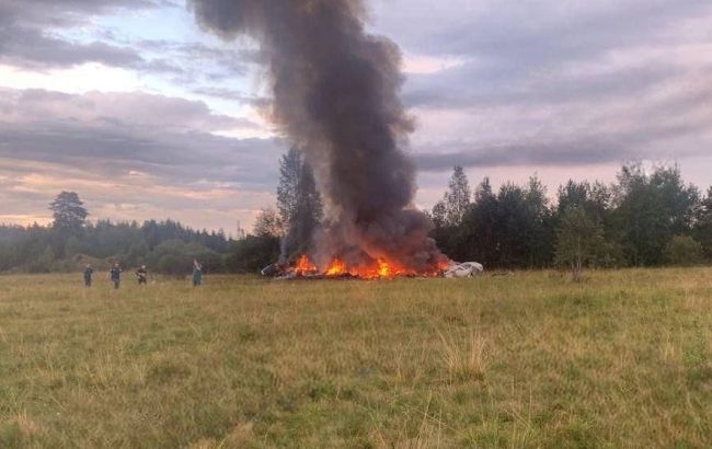 В РФ завершили пошукову операцію на місці розбитого літака з Пригожиним: знайдено всі 10 тіл