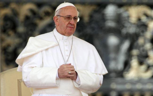Папа Римський заявив, що звільнення людей і закриття заводів є гріхом