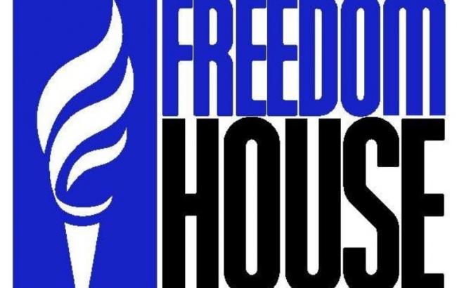 Freedom House призвала освободить задержанных в Крыму Курбединова и Салиева