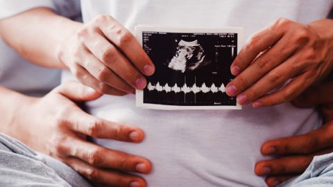 В Украине сняли запрет на партнерские роды&nbsp;во время карантина