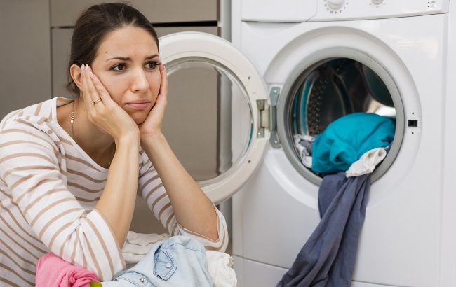 Помилки при пранні, які допускає майже кожен: можна угробити речі і машинку
