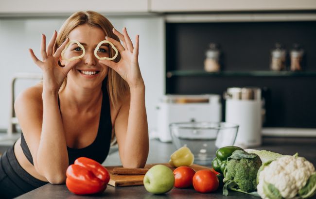 Какие продукты нельзя есть в сильную жару: можно сильно навредить здоровью