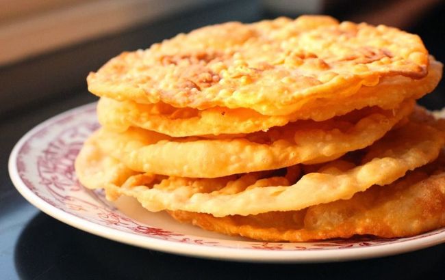 Вкуснее чебуреков: как приготовить невероятно легкие коржики из муки и воды