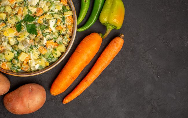 Отварные овощи будут вкуснее: какой ингредиент добавляли в кастрюли наши бабушки