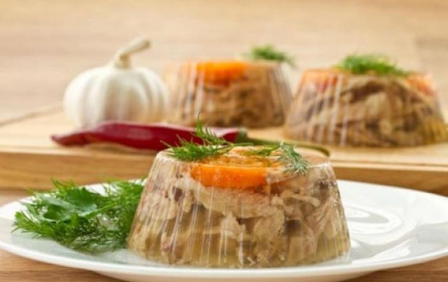 Сколько можно хранить холодец в холодильнике и морозилке