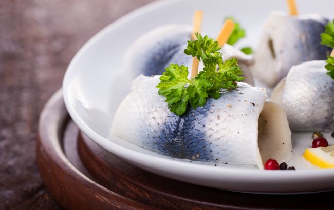 Чистимо оселедець швидко і без кісток всього за 1 хвилину