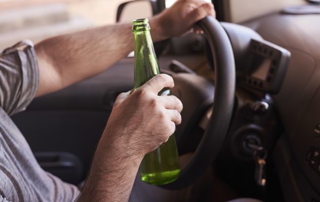 У Львові молодого горе-водія оштрафували на 400 тисяч і забрали права на 80 років