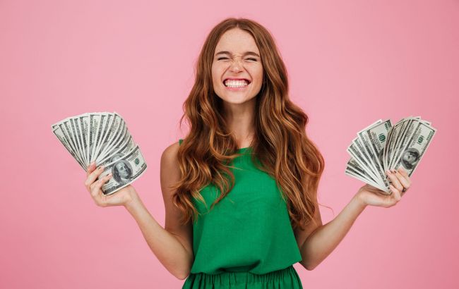 Вчені розповіли, скільки грошей потрібно для щастя: але "переборщувати" не варто