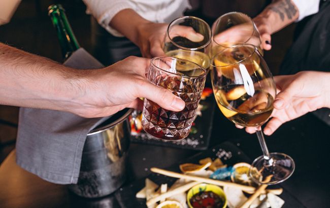 Ученые нашли алкоголь, полезный для здоровья женщин
