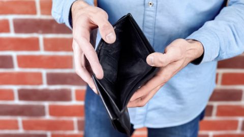 В первом полугодии 2020-го&nbsp;уровень бедности среди работающих украинцев превысил 42%