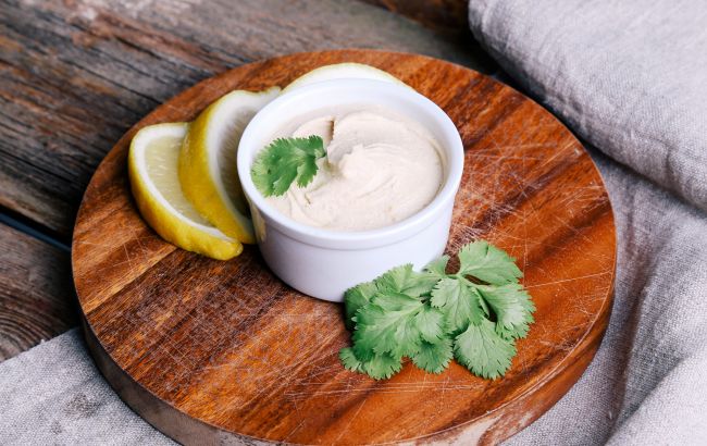 Не менш смачно, проте корисно: 9 продуктів, якими можна замінити майонез