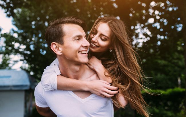 Вчені розповіли, який запах жінок приваблює чоловіків