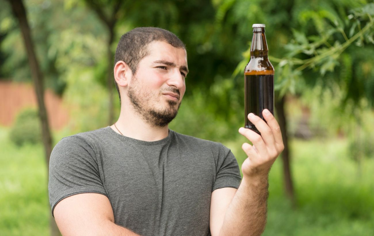 Цей симптом після алкоголю відчувають усі: ось що він означає