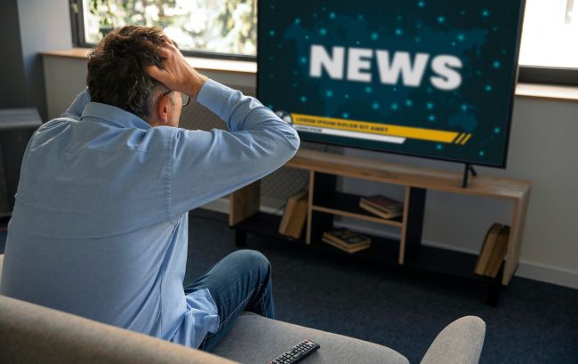 Как не сойти с ума от ежедневных новостей: практические советы по отползанию от "помиральной ямы"