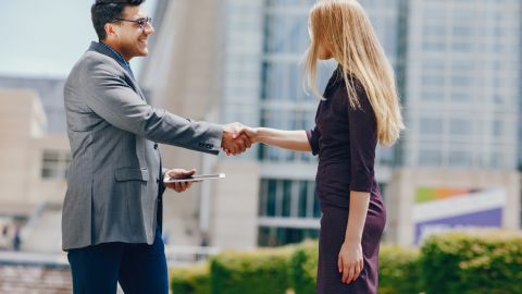 Коли кохання вже поруч: несподівані знаки, у які вірили ще наші прабабусі