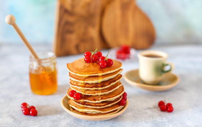 Пышные оладки с яблоками: раскрыт идеальный рецепт вкусного блюда