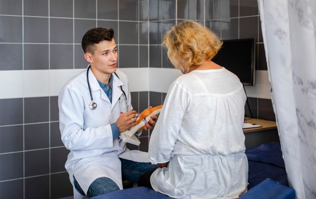 Почему говорить "лікуючий лікар" неправильно? Вот, как это сказать на украинском