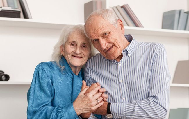 Хочете жити довше? Забудьте про поради столітніх людей - натомість зробіть ці 4 речі