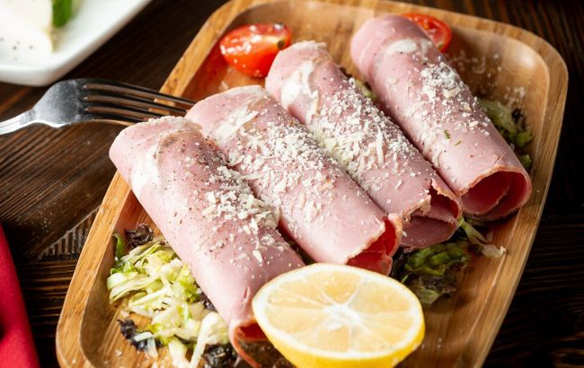 Заливні рулети з шинкою на Великдень: дуже цікава закуска для святкового столу, яка вразить гостей