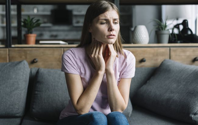 Ком у горлі може говорити про серйозні хвороби: медик назвав причини