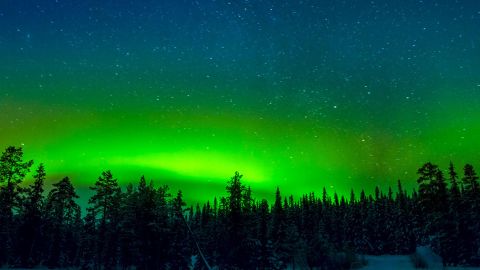 Потужна магнітна буря в грудні дозволить побачити північне сяйво в несподіваних місцях