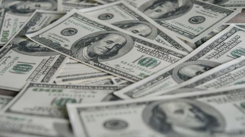 НБУ встановив офіційний курс долара на 25 жовтня