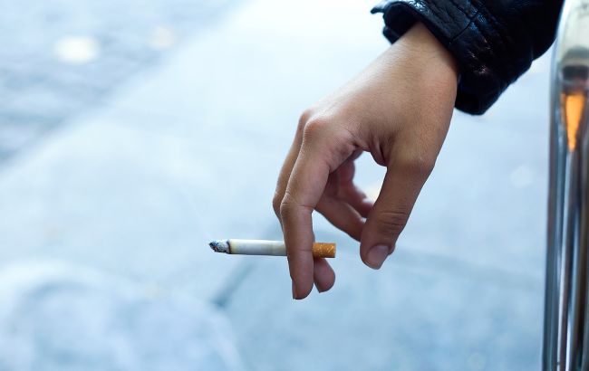 Вчені пов'язали куріння ще з одним явищем: може мати небезпечні наслідки