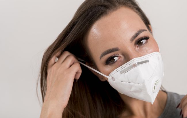 Немецкие авиакомпании ужесточили правила ношения масок для пассажиров