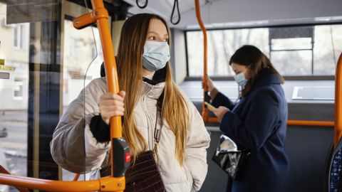 Украинцам рассказали, когда отменят масочный режим